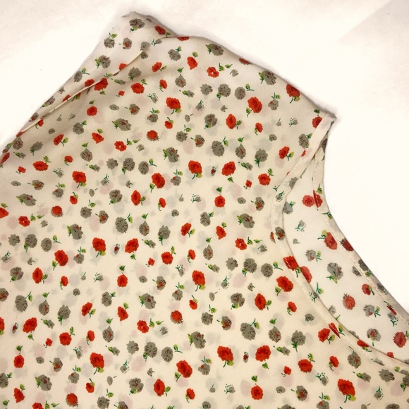 Floral Blouse - Picture 3 of 3